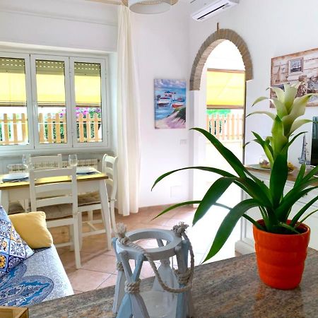 Abbasanta 6 a - due passi dal mare Apartment Passoscuro Bagian luar foto
